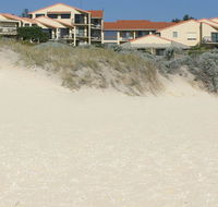 Scarborough  Absolutely Beachfront - Australian Directory