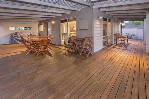 Boardwalk - Australian Directory 6