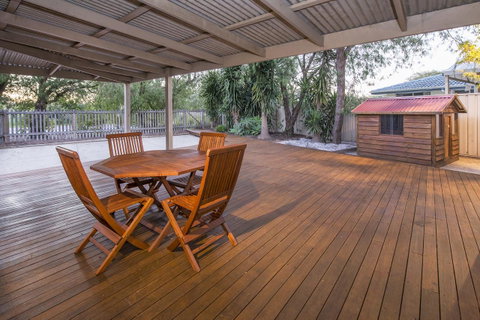 Boardwalk - Australian Directory 8