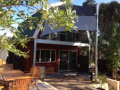 Dunsborough Barn Stay - Australian Directory 5