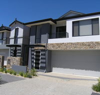 Swan Valley Townhouse - Australian Directory