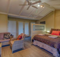 Windfall Estate Vineyard Cottage - Australian Directory