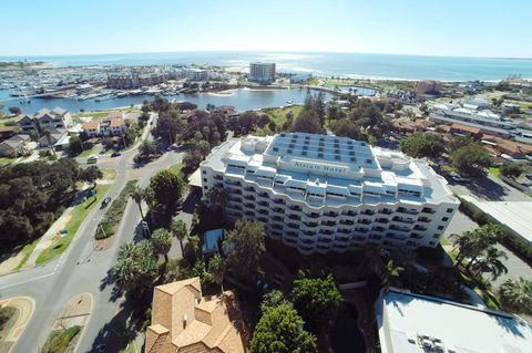 Atrium Hotel Mandurah - Australian Directory 13