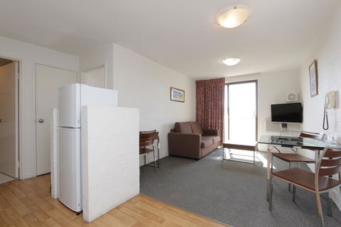 Atrium Hotel Mandurah - Australian Directory 32