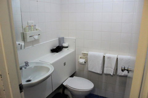 Atrium Hotel Mandurah - Australian Directory 6