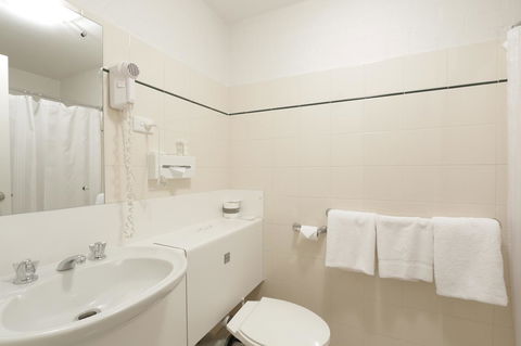 Atrium Hotel Mandurah - Australian Directory 37