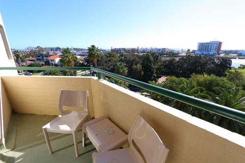 Atrium Hotel Mandurah - Australian Directory 19