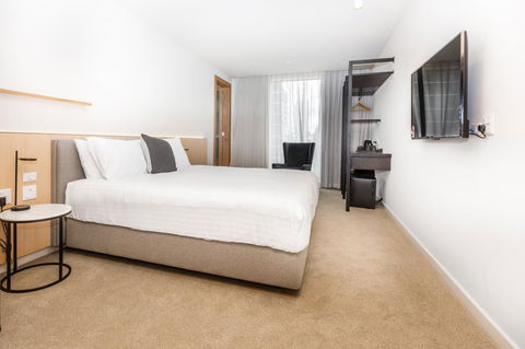 Quay Perth - Australian Directory 36