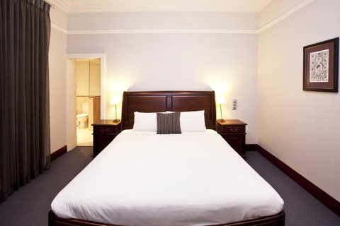 Caves House Hotel & Apartments Yallingup - Australian Directory 42