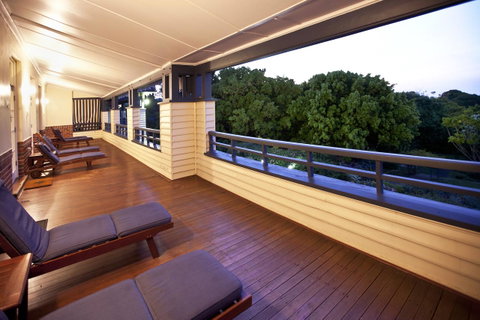 Caves House Hotel & Apartments Yallingup - Australian Directory 26