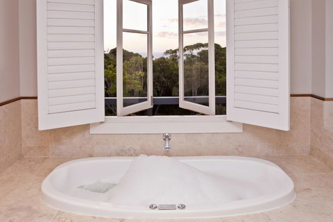 Caves House Hotel & Apartments Yallingup - Australian Directory 32