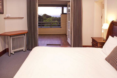 Caves House Hotel & Apartments Yallingup - Australian Directory 34