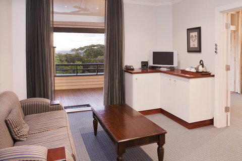 Caves House Hotel & Apartments Yallingup - Australian Directory 44