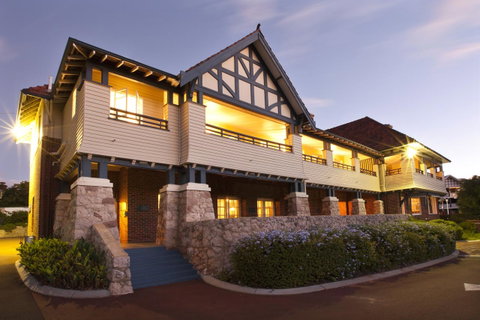 Caves House Hotel & Apartments Yallingup - Australian Directory 15