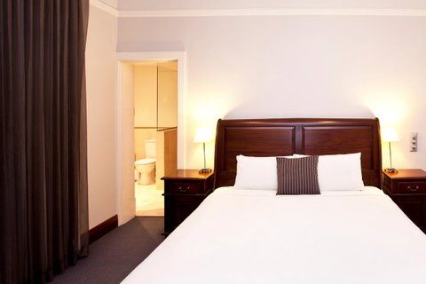 Caves House Hotel & Apartments Yallingup - Australian Directory 38