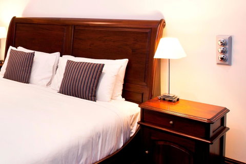 Caves House Hotel & Apartments Yallingup - Australian Directory 39