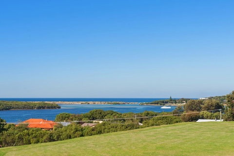 Augusta Hotel Motel - Australian Directory 6