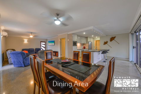13 Learmonth Street - Close To Town Centre - Australian Directory 6