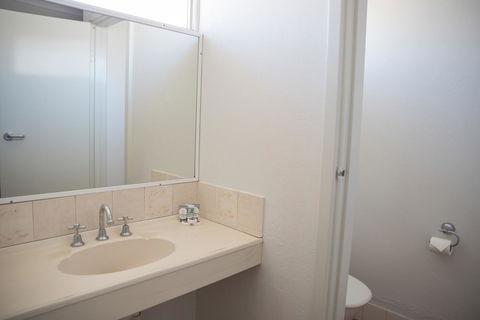 Jurien Bay Hotel Motel - Australian Directory 6