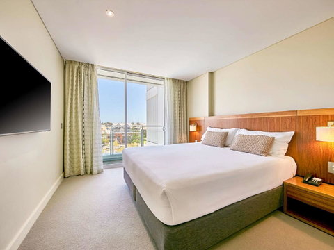 The Sebel Mandurah - Australian Directory 39