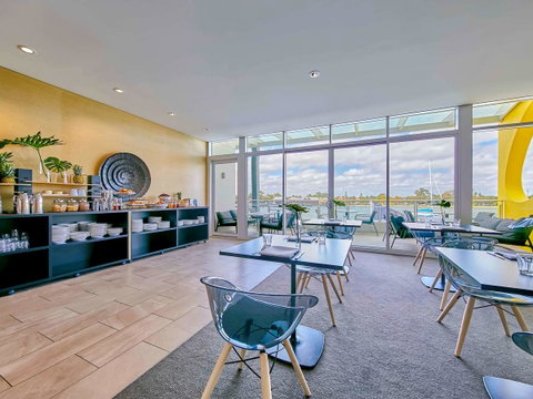 The Sebel Mandurah - Australian Directory 16