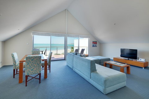 Seashells Mandurah - Australian Directory 12