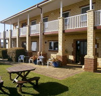 Baywatch Manor Augusta - Australian Directory