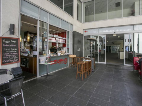 Charming Inner City Apartment - Australian Directory 9
