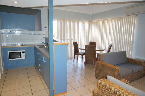 Osprey Holiday Village Unit 122 2 Bedroom - Australian Directory 5