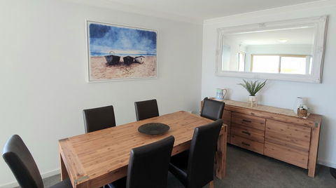 Sandcastles Beachfront Luxury Retreat Apartment - Australian Directory 11