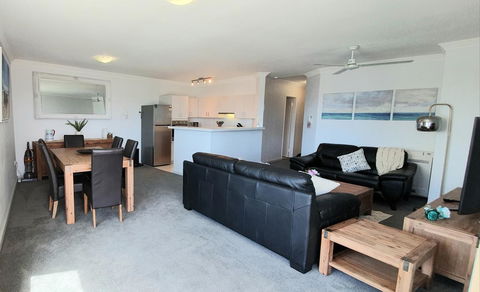 Sandcastles Beachfront Luxury Retreat Apartment - Australian Directory 5