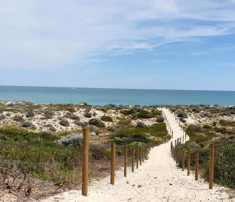 Sandcastles Beachfront Luxury Retreat Apartment - Australian Directory 26