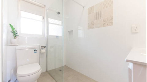Broadway Apartments - Australian Directory 31
