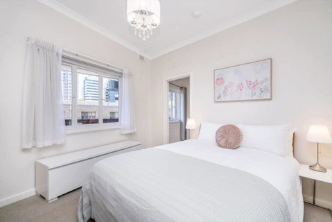 Light Bright, Quality River Views! Free Parking - Australian Directory 26