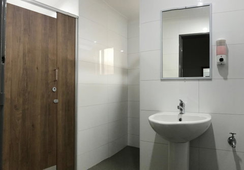 Hay Street Traveller\'s Inn - Australian Directory 10