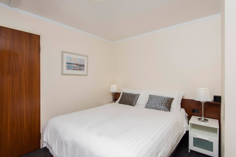 Trinity On Hampden - Australian Directory 0