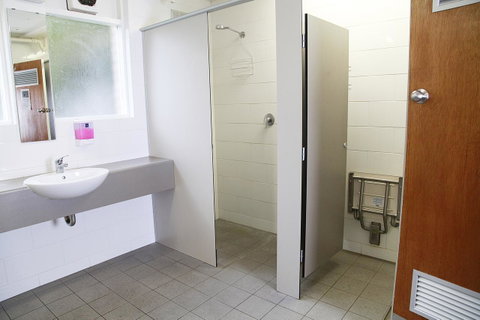 Townsend Lodge - Australian Directory 33