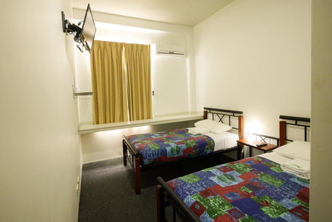 Perth City YHA - Australian Directory 26