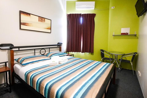 Perth City YHA - Australian Directory 12