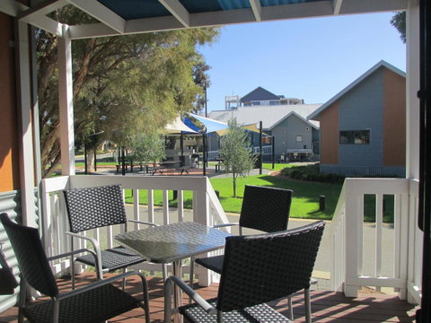 Mandurah Ocean Marina Chalets - Australian Directory 40