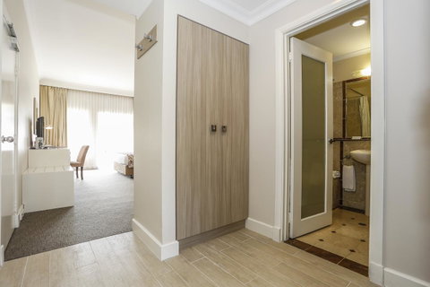 Joondalup Resort - Australian Directory 6