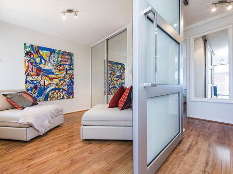 South Perth Deluxe Apartment - Australian Directory 8