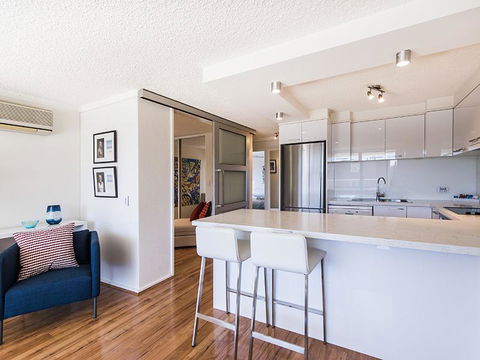 South Perth Deluxe Apartment - Australian Directory 13