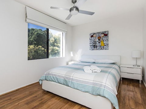 South Perth Deluxe Apartment - Australian Directory 10