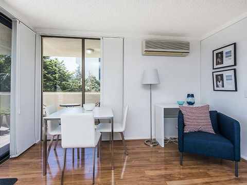 South Perth Deluxe Apartment - Australian Directory 9