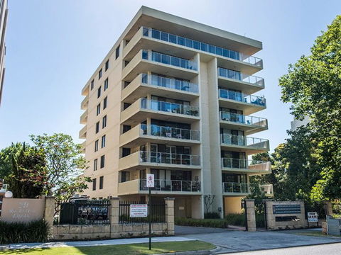 South Perth Deluxe Apartment - Australian Directory 43
