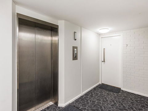 South Perth Deluxe Apartment - Australian Directory 44