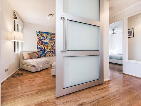 South Perth Deluxe Apartment - Australian Directory 3