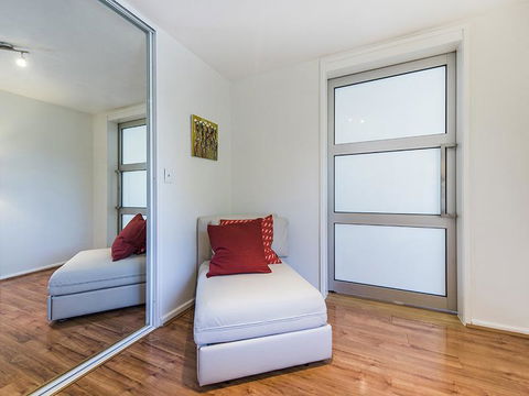 South Perth Deluxe Apartment - Australian Directory 25