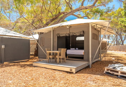 Discovery Resorts - Rottnest Island - Australian Directory 16